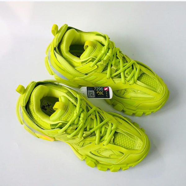 

2020kk designer to create casual and comfortable all-match sports shoes, travel shoes outsole non-slip design with original box delivery, Black