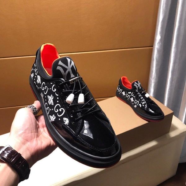 

2020u high-end medusa printed leather low-casual men's shoes, fashionable large size lace-up outdoor sports running shoes, size: 38, Black