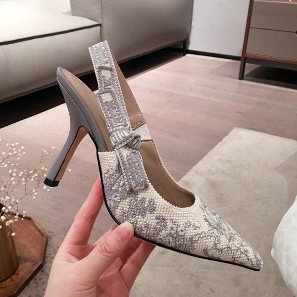 

2020 diÃ³r designer new ladies classic luxury party sandals high heel sandals gift shoes ing, Black;red