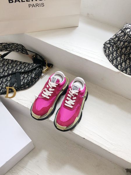 

2020 new si men and women triple s sneakers for couples everyday casual shoes luxury designer high-quality thick-soled breathable sneakers