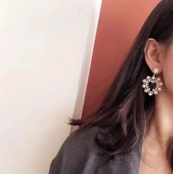 

luxury jewelry ladies earrings xiangjia designer high-end love earrings temperament lady pearl retro elegant ear jewelry 01, Golden;silver