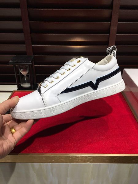 

2020-2019y summer custom tide brand men's leather casual shoes, fashion wild single shoes, original box packaging, size: 38-44