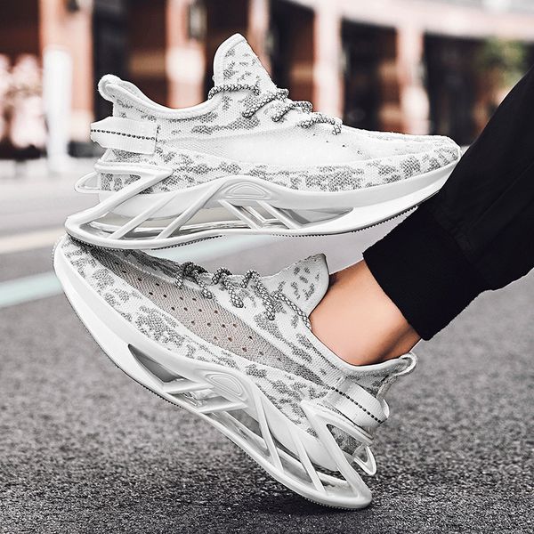 

новые высокого класса высокого качества ножа прилива обувь с резиновой подошвой и низким верхом случайных кроссовки мужчины повседневная обу, Black