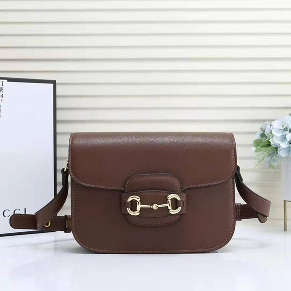 

быстрая доставка женщин сумки роскошная тип horsebit сумка простой стиль дамы crossbody кожаные сумки женщин сумки на ремне bolso bandolera