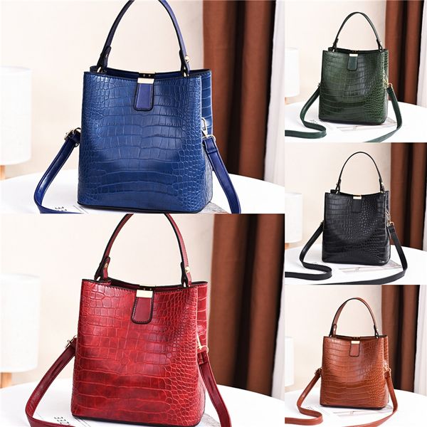 

2020 new women messenger bag girl fashion bling sequins shoulder drawstring bag female new bucket bolsa feminina#901