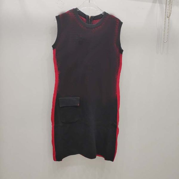 

Classcial Women Dress Black Red Contrast Color Casual Style Brief Wear Pocket Dress Female Autumn Crew Neck Sleeveless Letter Pattern