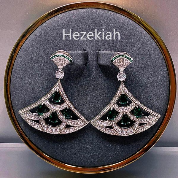 

hezekiah 925 tremella needle earrings big skirt eardrop temperament lady dance party high-end quality luxury fashion tassels earrings hot, Golden