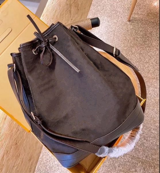 

2020 new women bag with colorful strap bucket bag women pu leather shoulder bags brand designer ladies crossbody messenger bags