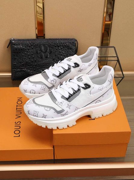 

2020ki new men's trend wild casual shoes hiking shoes outdoor adventure sports jogging shoes original packaging box fast delivery, Black