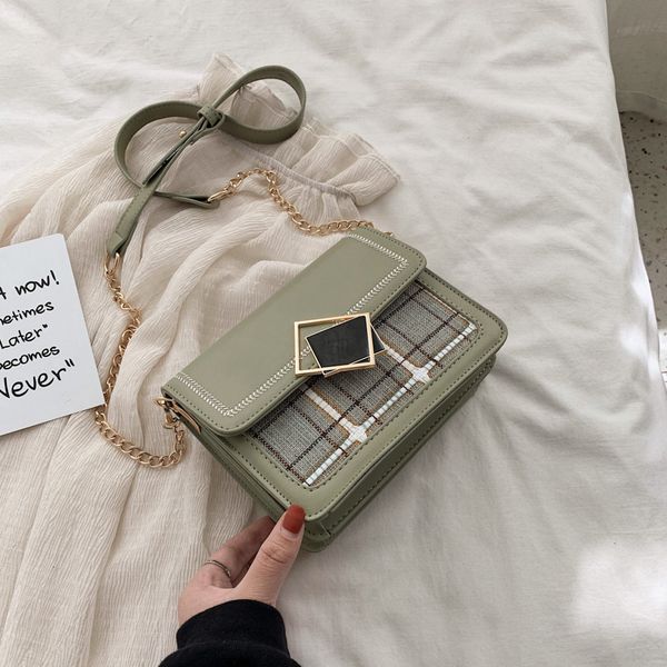 

2020 summer new female bag fashion casual shoulder bag chain small ladies messenger ladies mobile phone small