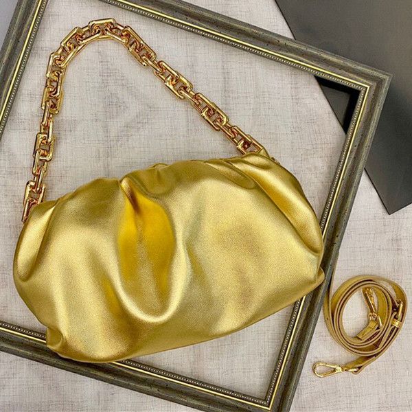 

2020 new women's minimalist new ins net red same thick chain cloud bag versatile solid color portable single shoulder underarm messenge