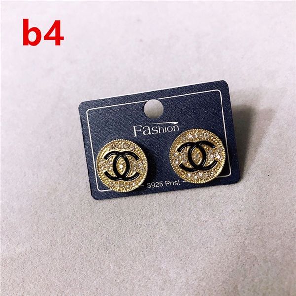 

88women brand fashion cute crystal bees stud earrings female vintage pearl earrings, Silver