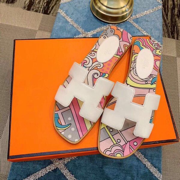 

the new luxury h slippers fashion wear-resistant leather 3d printing color new travel all-match flat sandals beach shoes, Black;red