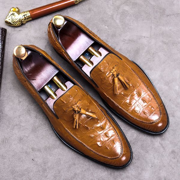 

powerful2020 fashion formal crocodile pattern men's shoes tassel british genuine business leather, Black
