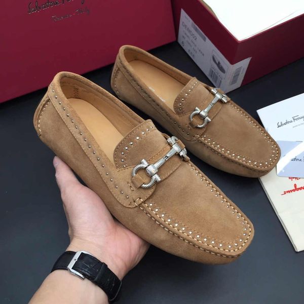 

2020 latest orange leather casual shoes men casual shoes fashion trend comfortable shoe size 39-44 type 39745400596ab