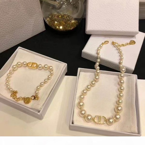 

e selling classic letter pearl wild fashion jewelry set womens pearl necklace pearl bracelet, Silver