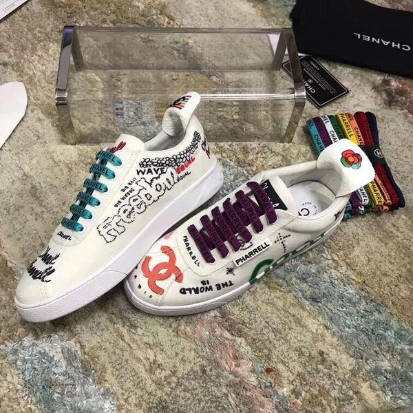 

2020 men's and women's casual sports shoes, comfortable and versatile canvas shoes, fashion graffiti
