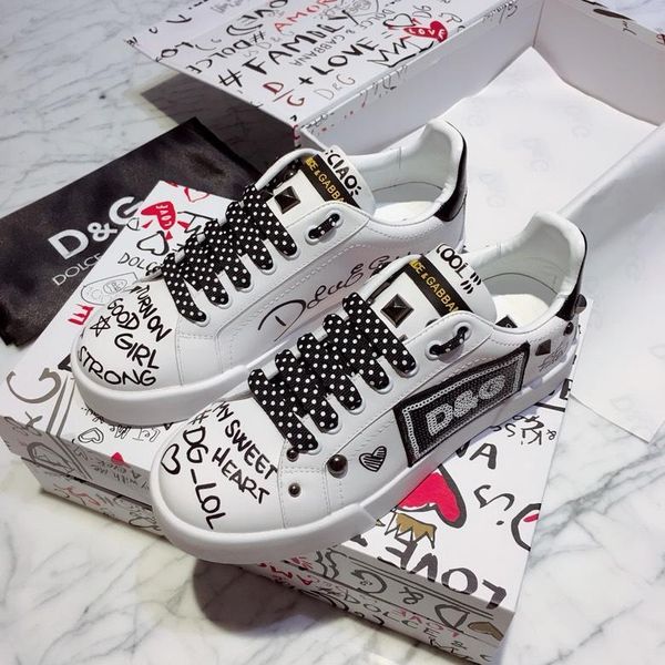 

2020l high-end men and women with the same paragraph leather comfortable low-casual shoes, fashion wild sports couple party shoes