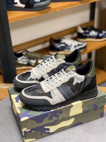 

2020 xshfbcl new men's and women's famous shoes leather camouflage brand sports shoes fashion rubber rivets white shoes many color, Black