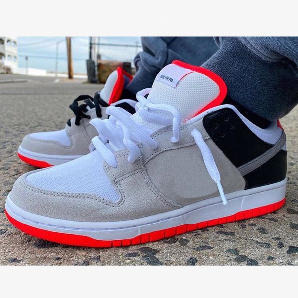 

naf1sb 2020 горячих нового хорошего качества кроссовки dunk sb cd2563-004 low инфракрасного orange label белый цемент серые черные инфракрас