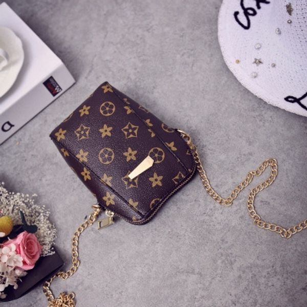 

new super cute mini shell mobile presbyopic phone pouch phone shoulder crossbody women's bag chain small bag