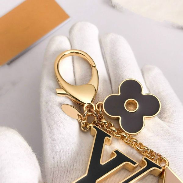

fashion exquisite four-leaf flower letter designer keychain multi pendant bag charm fashion key chain ing, Silver