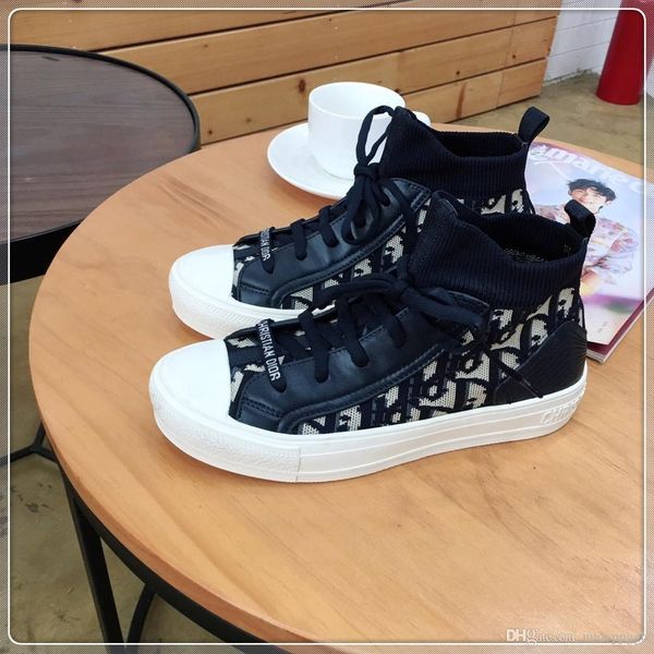 

2020o новых дамы случайных мод обуви дама путешествие партия обувь, высокая верхние шнурки быстрой доставка оригинальной коробка упаковка, Black