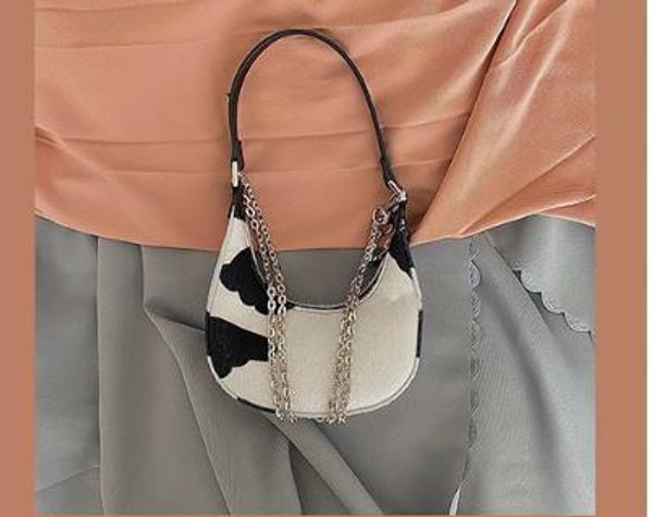 

Design Mini Cow Pattern Crescent Bag 2020 New Arrival Fashion One-shoulder Underarm Bag Portable Messenger Bag