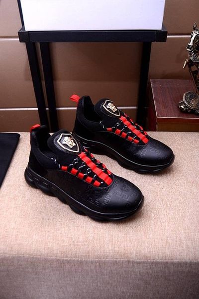

2020b high-end mesh stitching black and white low-casual tide shoes, fashionable wild lace-up sports running shoes, size: 38-45