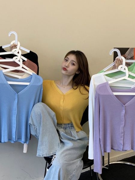 

2020 new korean style coat knitwear ice silk v-neck knitwear women's thin sunscreen shirt purple short cardigan small coat, White