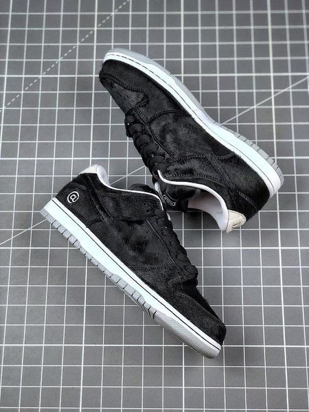 

горячий медик игрушка х sb dunk low be @ rbrick скейт обувь черный парус волосатая верхние кроссовки мужчины спорт кроссовки с коробкой