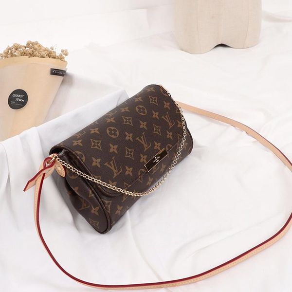 

new chain design style women 's bag fashion classic small flap leather women crossbody bag new arrival messenger bag fast