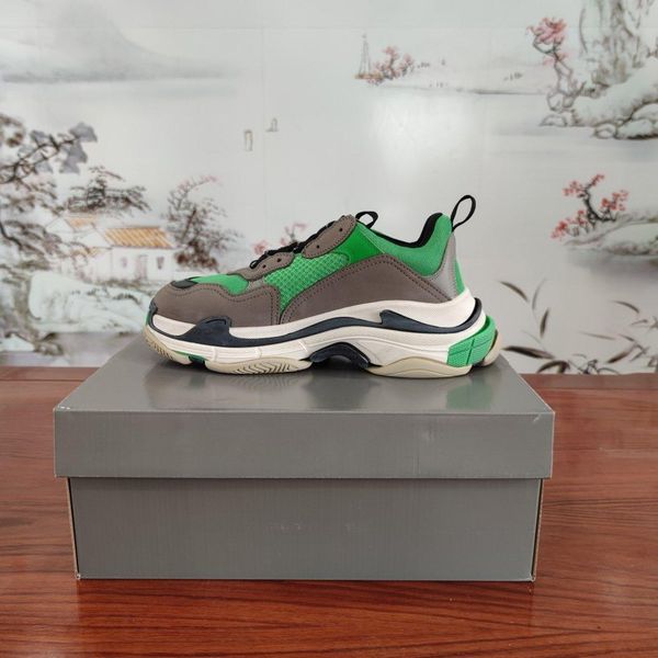 

2020rf designer designs new leisure and entertainment hiking shoes, outdoor jungle adventure shoes, original packaging and box delivery, Black