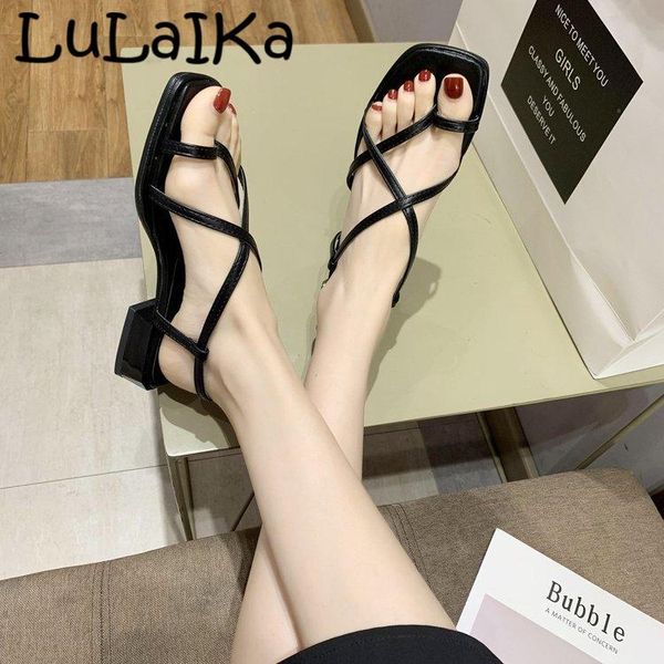 

2020 summer low heel sandals new fashion pinch narrow bands women gladiator ladies square open toe ankle buckle strap, Black
