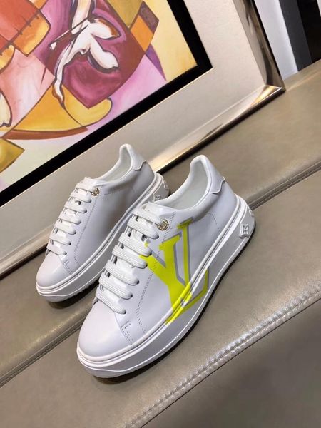 

new17 fashion ladies casual shoes fashion wild sports shoes outdoor comfortable women's shoes original box packaging fast delivery, Black