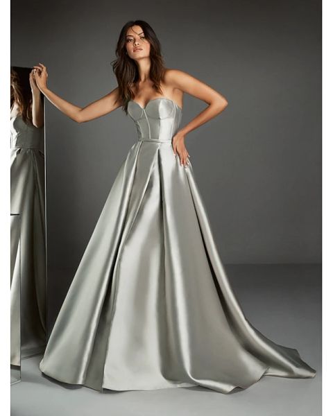 

a-line open back formal evening dress sweetheart neckline sleeveless sweep / brush train satin with, Black;red