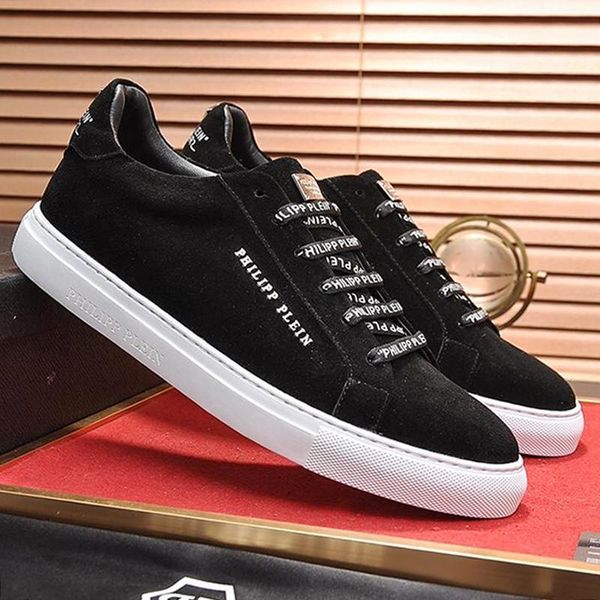 

mens casual shoes luxury lace -up fashion sneakers with origin box mens shoes casual p616 lo -sneakers with laminated leather fast ship