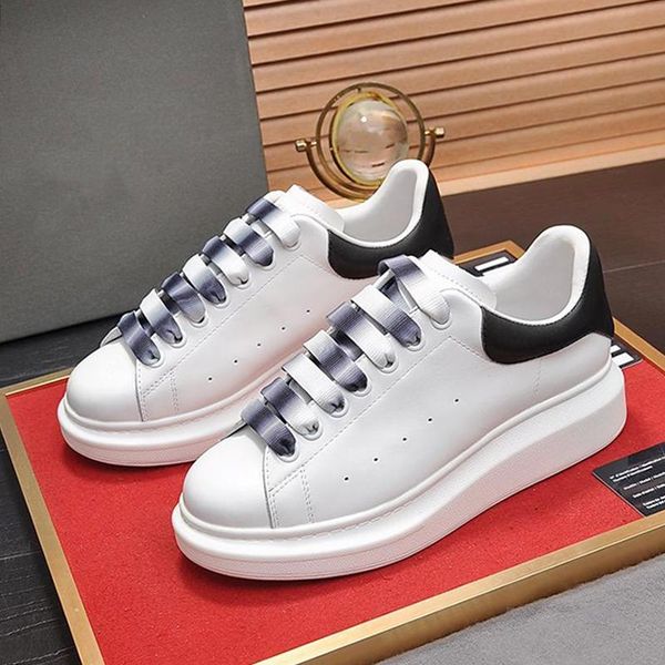 

oversized sneaker men 's shoes drop ship autumn and winter fashion sneakers flats platforms comfortable chunky sneakers lace -up mens, Black