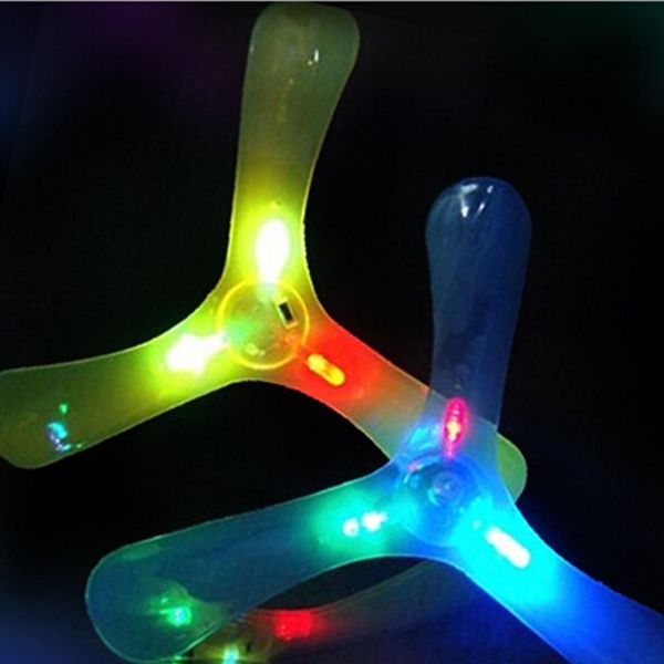 

1pcs boomerangs saucer disk led luminous flash light-up flying toy kids outdoor toys random color