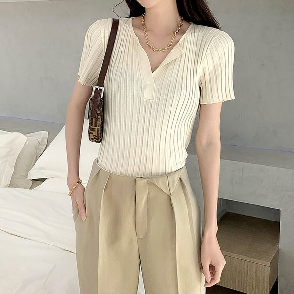 

commuter good things knitted commuter good head knitted head short-sleeved women's 2020 summer new crotch v-neck all-match top, White