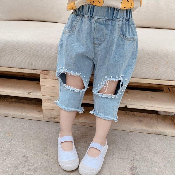 

girls hole-piercing denim capri pants 2020 summer new and pearl jeans korean style fashionable baby girl pearl jeans fashion, Blue