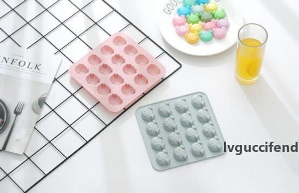 

2019 new 16 cartoon single emoticon pig head silica gel chocolate mold ice grid