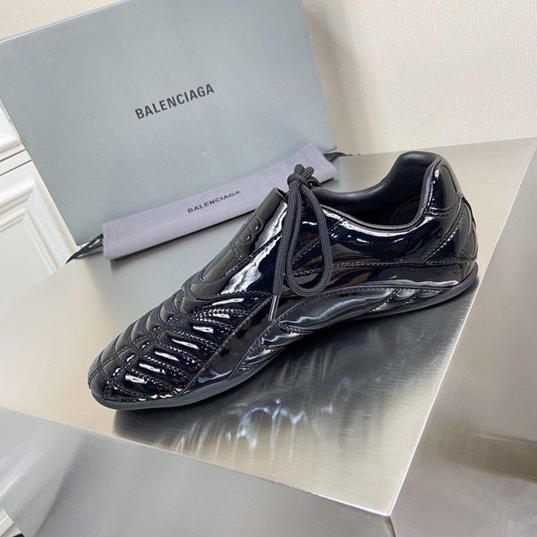 

2020kk mens designer shoes running sneakers monogram flowers rubber outsole casual sneakers mens jogging shoelaces original box packaging, Black
