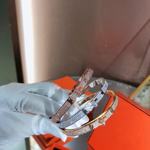 

classic simple belt buckle bracelet fashion high-end luxurious ladies bracelet prom gift bracelet ing, Black