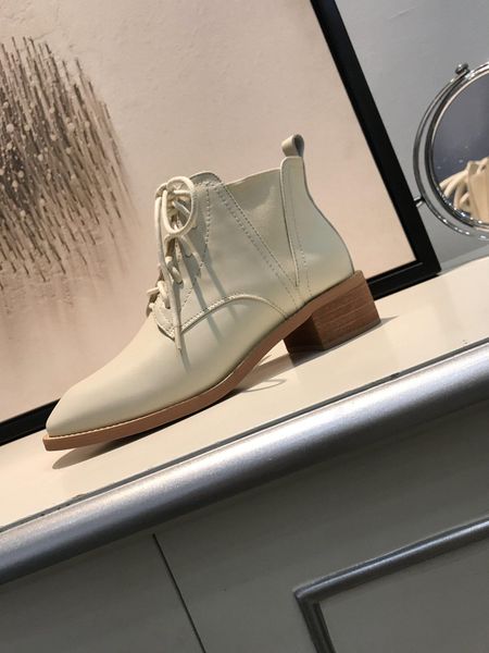 

2020p autumn new high-end martin boots fashion wild thick bottom comfortable ladies strap short boots, original box delivery