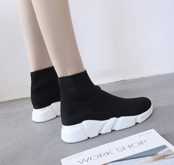 

2020 designer shoes casual of triple speed trainer bule black white red flat fashion mens womens socks sneakers fashion platform size 36-45