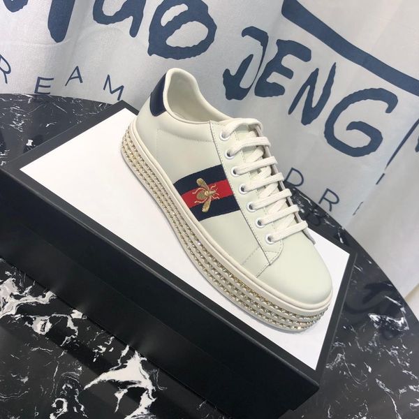 

2020z new trend leather casual shoes men and women outdoor sports shoes fashion wild party couple sponge cake shoes, size 35-411, Black