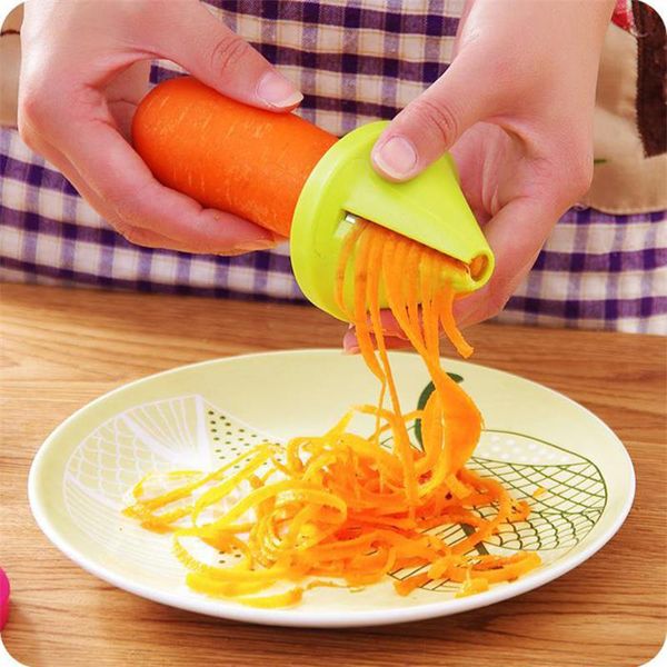 Affettatrice di verdure Imbuto Modello Dispositivo di triturazione Spirale Carota Insalata Taglierina per ravanello Grattugia Strumento di cottura Accessori da cucina Gadget