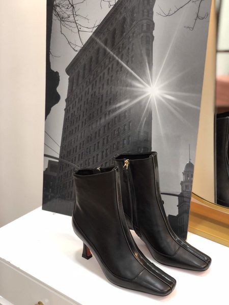 

2020e autumn and winter new high-quality small leather boots fashion trend martin boots high-heeled women's booties,the original box de