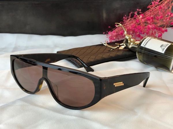 

1027 fashion new designer sunglasses retro oval full frame sun glasses vintage punk style eyewear uv400 protection come with box, White;black